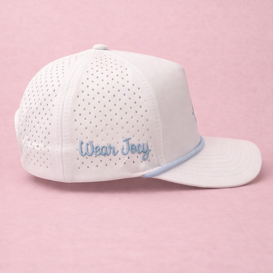 white golf hat woman rope style